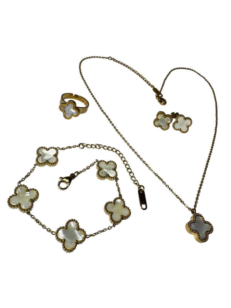 White Clover Jewelry Set