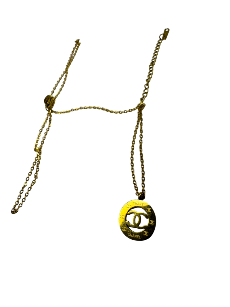 Chanel logo pendant - Image 3