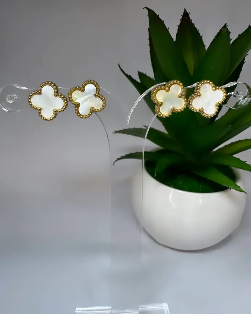 White Clover Studs